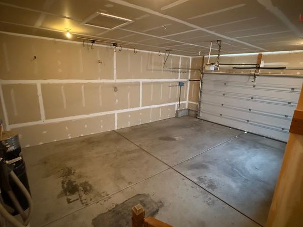 (undisclosed Address)