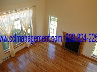 6021 Sandstone Dr, Madison, WI 53719