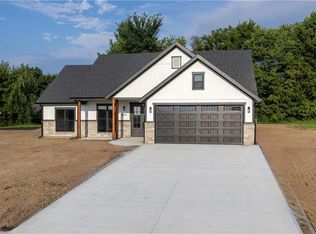 14114 Timber Ct, Helena, MO 64459