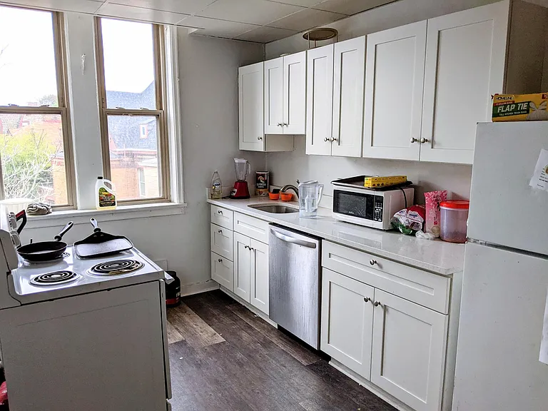 621 Maryland Ave #6 — Photo 1