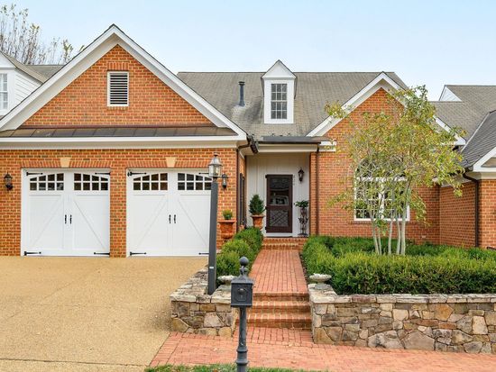 824 Colridge Dr, Charlottesville, VA 22903