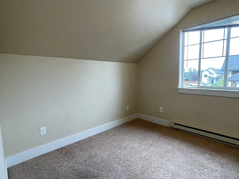 1 bed, 1.0 bath, 640 sqft, $1,600 — Photo 7