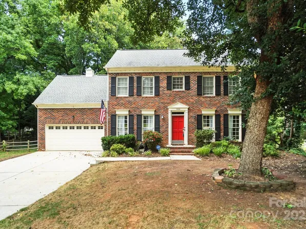 15129 Chewtonglen Ln, Huntersville, NC 28078