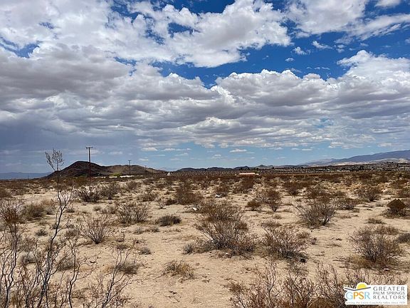 4th image of 30 Moonlight Mesa Rd