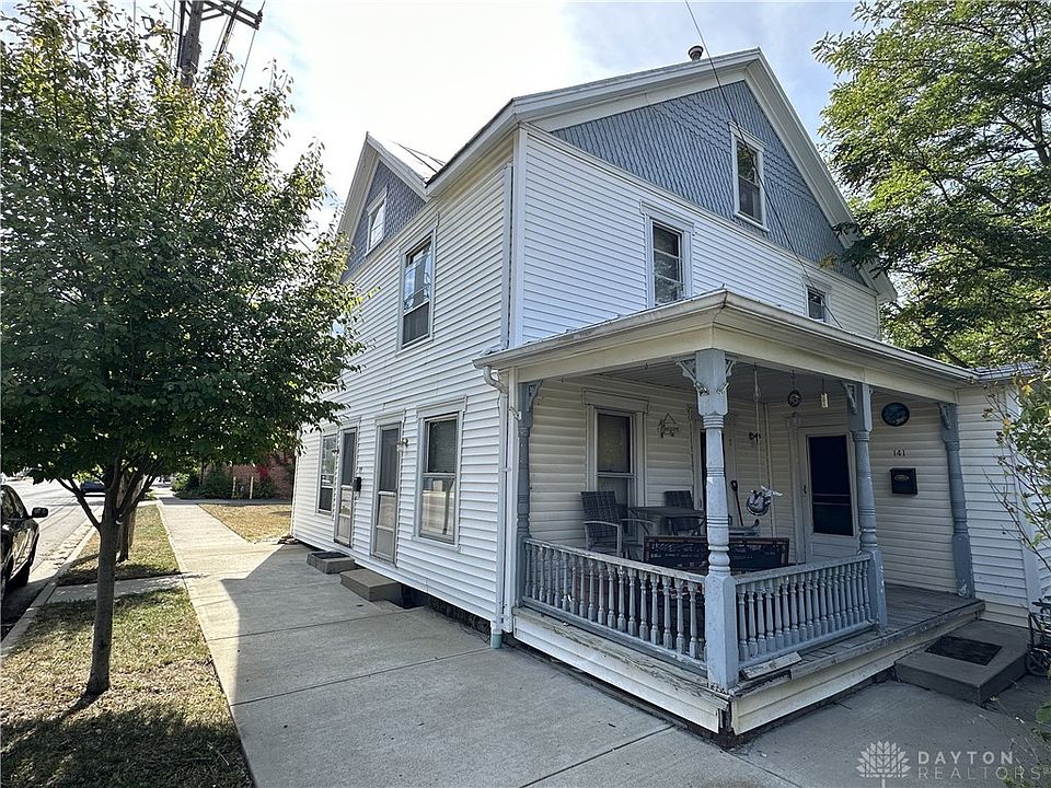 2nd image of 139 N Cherry St