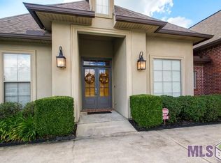 11458 Meadow View Dr, Denham Springs, LA 70726