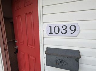 1039 Addison Dr, Saint Louis, MO 63137