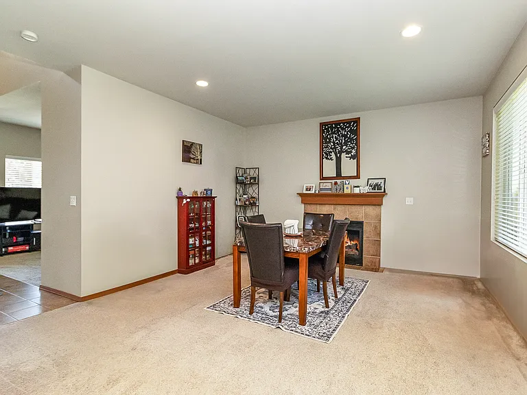 8413 7th Pl SE #A — Photo 4