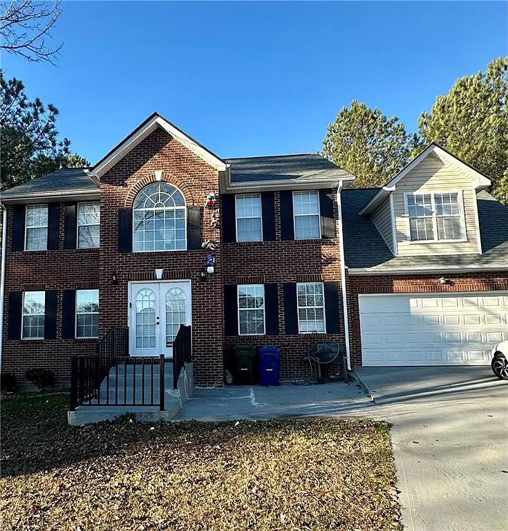 6 bed, 3.5 bath, 2197 sqft, $2,300 — Photo 1