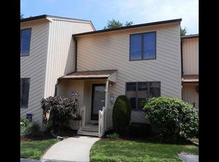 20 Kristee Cir, West Warwick, RI 02893
