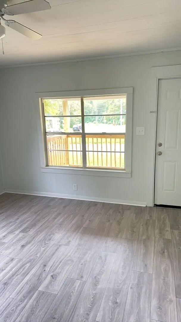 121 Whitaker St., Greenville — Photo 2