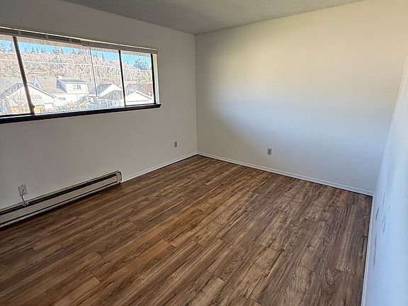 3rd image of 131 Firman Ave #3