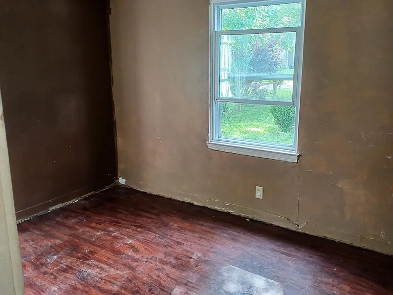 1447 Minnesota Ave — Photo 5