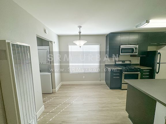 5th image of 4132 38th St #8