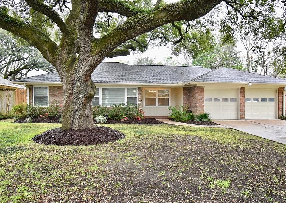 1st image of 4521 Briarbend Dr