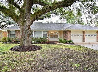 4521 Briarbend Dr, Houston, TX 77035