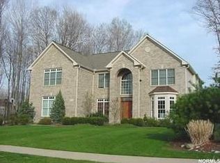 1577 Barclay Blvd, Westlake, OH 44145