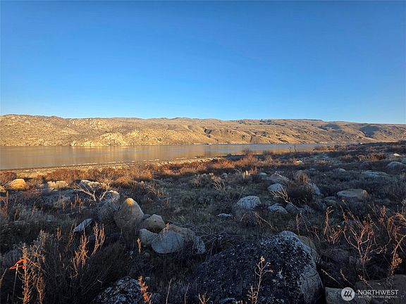 5th image of 8 Boulder Loop