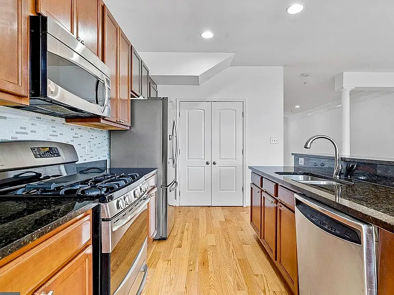 12710 Horseshoe Bend Cir — Photo 28