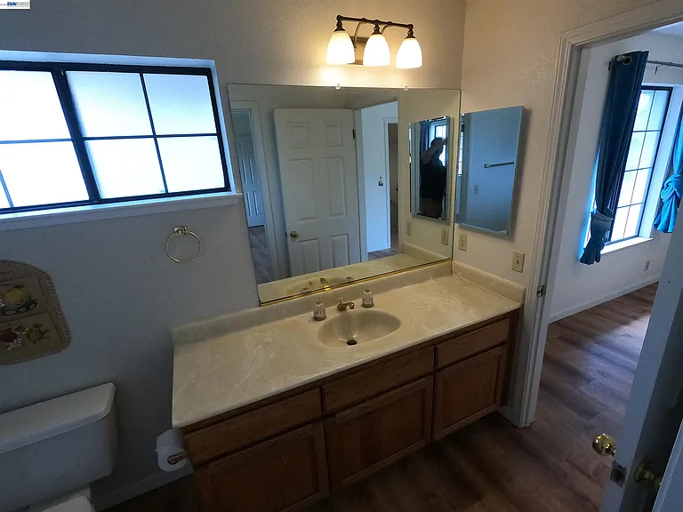 19179 Alpha Ct — Photo 29