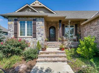 916 E Waterview Dr, Andover, KS 67002