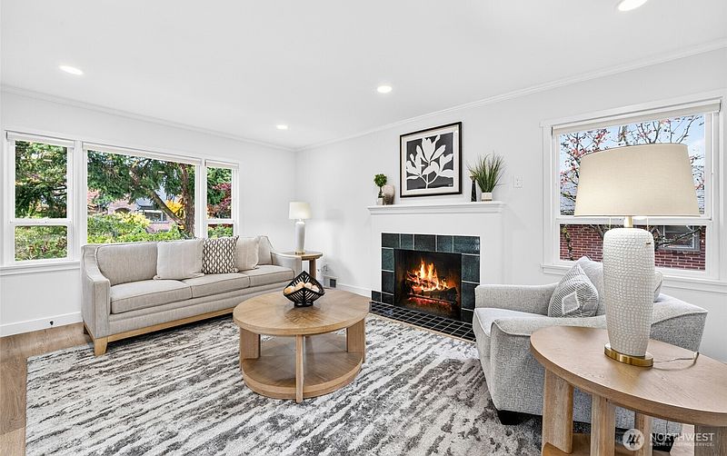 5th image of 1606 42nd Avenue SW