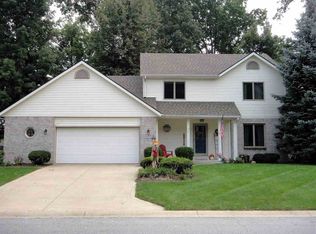 8831 Sandpiper Ct, Fort Wayne, IN