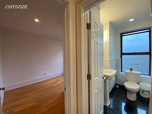 Rented by Corcoran | media 21