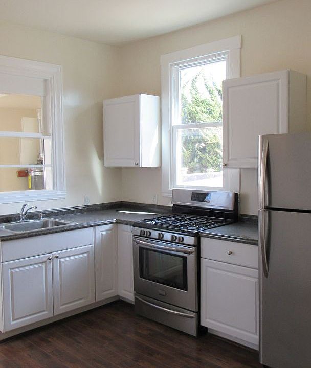 1st image of 2594-2598 Lombard St