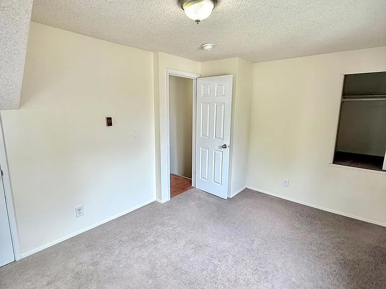 4259 TM Husky Villas LLC — Photo 15