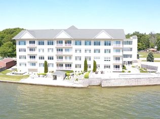 576 N Huron Rd UNIT 204, Au Gres, MI 48703