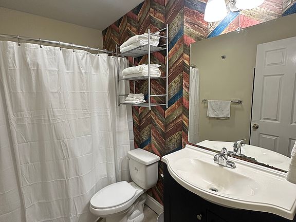 5th image of 126 N Braddock St #102