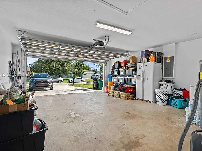 401 NW Kilpatrick Ave — Photo 43