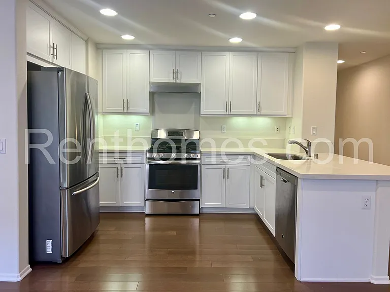 8862 Promenade North Pl — Photo 3