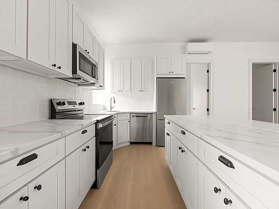 3rd image of 363 6th Ave #4