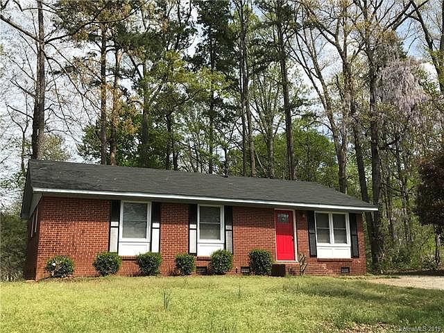 1st image of 1401 Green Circle Dr