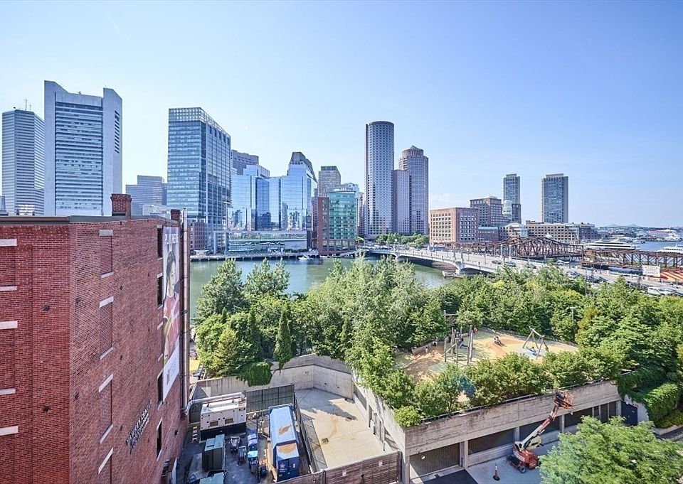 1st image of 33 Sleeper St APT 603