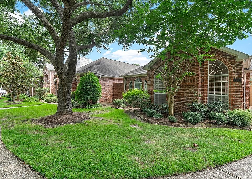 1st image of 6611 Queensclub Dr