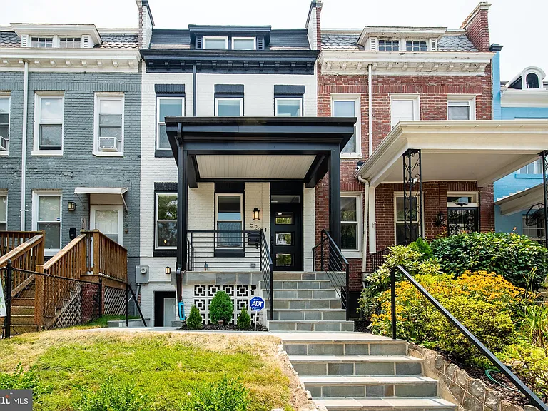 520 Irving St NW — Photo 2