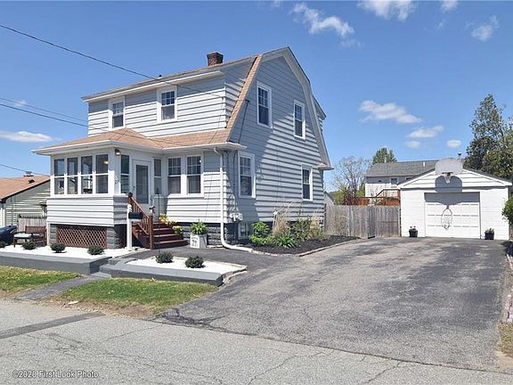 2nd image of 27 Island Ave