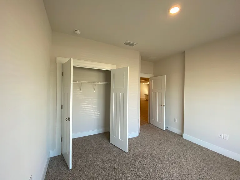 3398 Southwind Dr — Photo 31