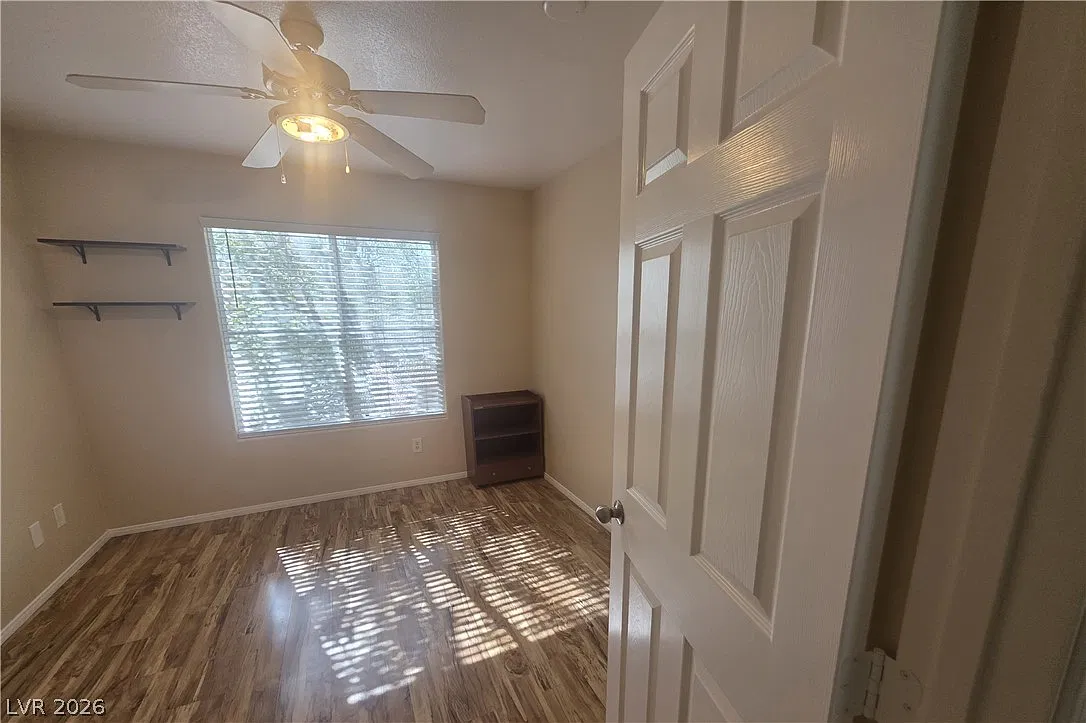 4 bed, 2.5 bath, 1596 sqft, $2,220 — Photo 4