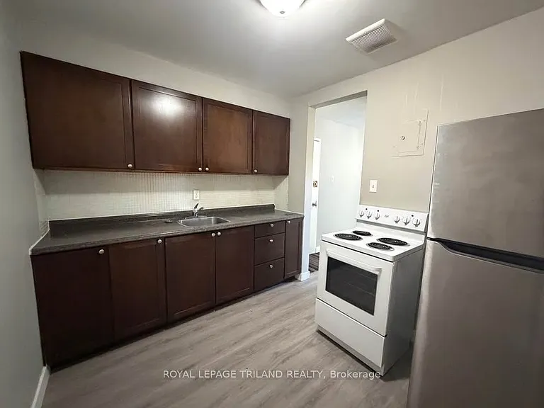 1566 Allen Pl #1 — Photo 8