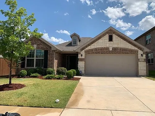 4744 Meadow Green Trl Photo 1