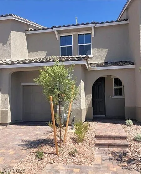 3 bed, 2.5 bath, 1510 sqft, $1,800 — Photo 3