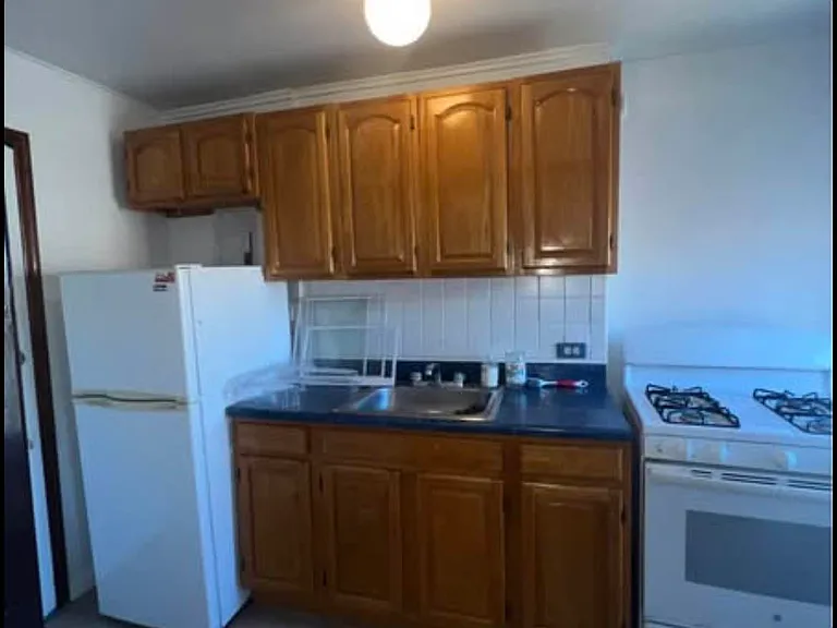 73 Hart St #2 — Photo 3