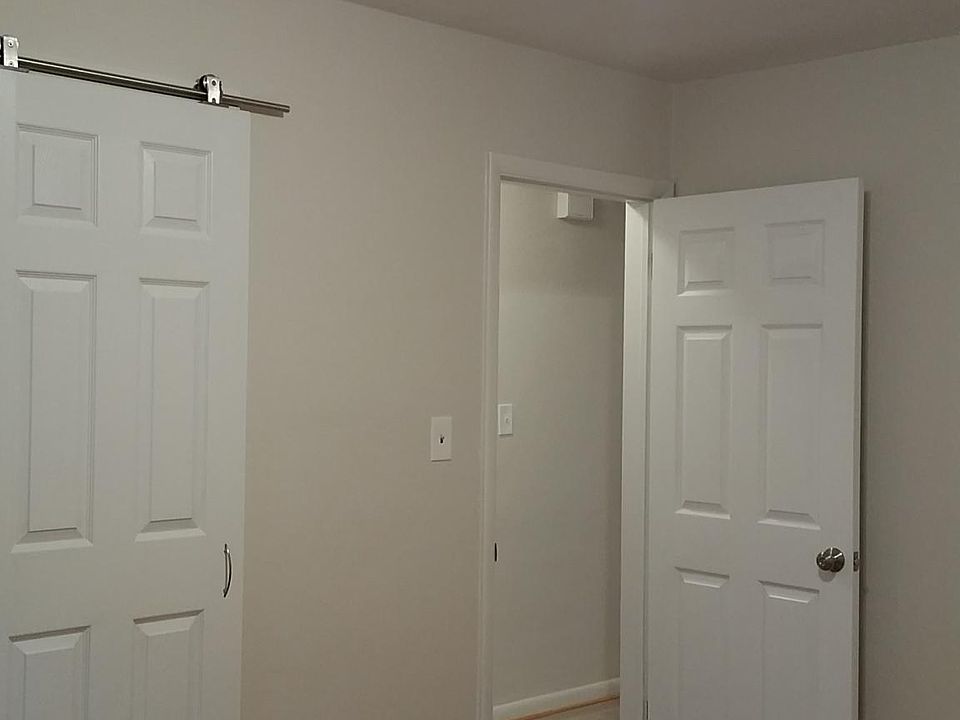 1st image of 909 Melvin Dr