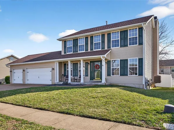 354 Highgrove Place Dr, O'Fallon, MO 63366