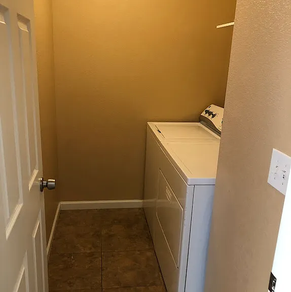 1370 Lavender Ct — Photo 3