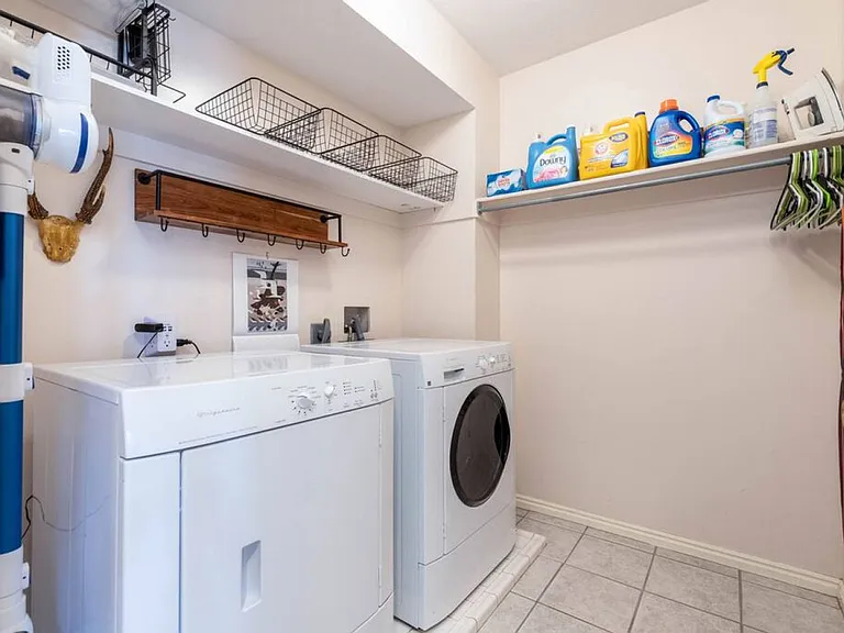 Laundry Room Cabinet